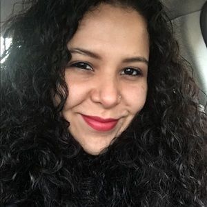 Meet your Posher, Linda